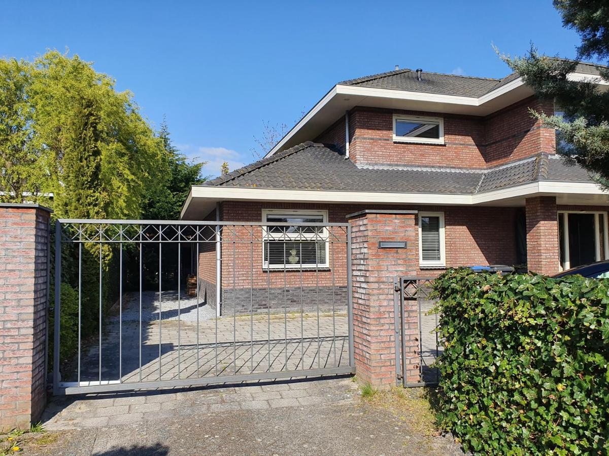 Casa Lely Bed and Breakfast Lelystad Eksteriør billede